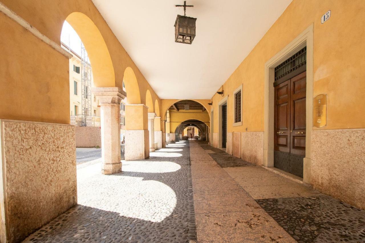 Lovely Apartment Sottoriva Verona Luaran gambar